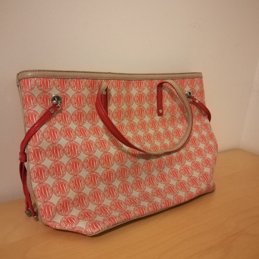 DKNY Shoulder bag